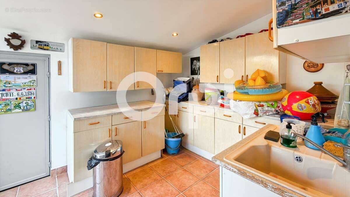 Maison avec piscine À Vendre - photo 17