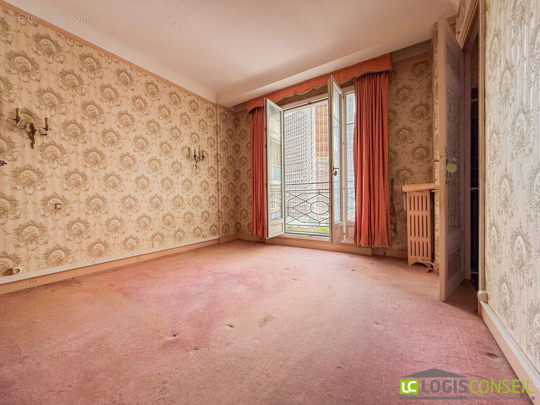 Appartement 68 m² à Paris-15e  - photo 9