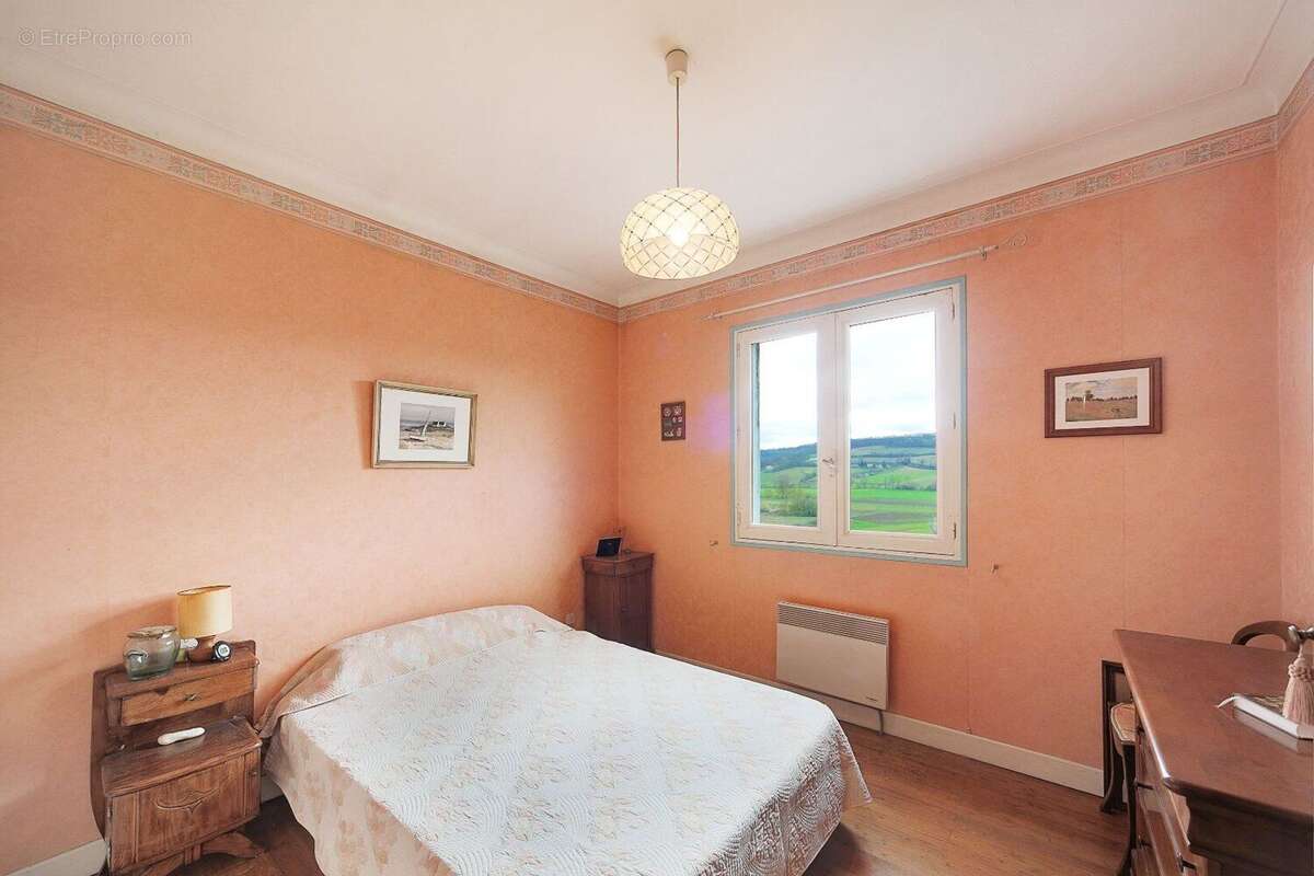 Lauzerte - Une adresse stratégique aux multiples possibles, entre projet professionnel et maison de famille - photo 17