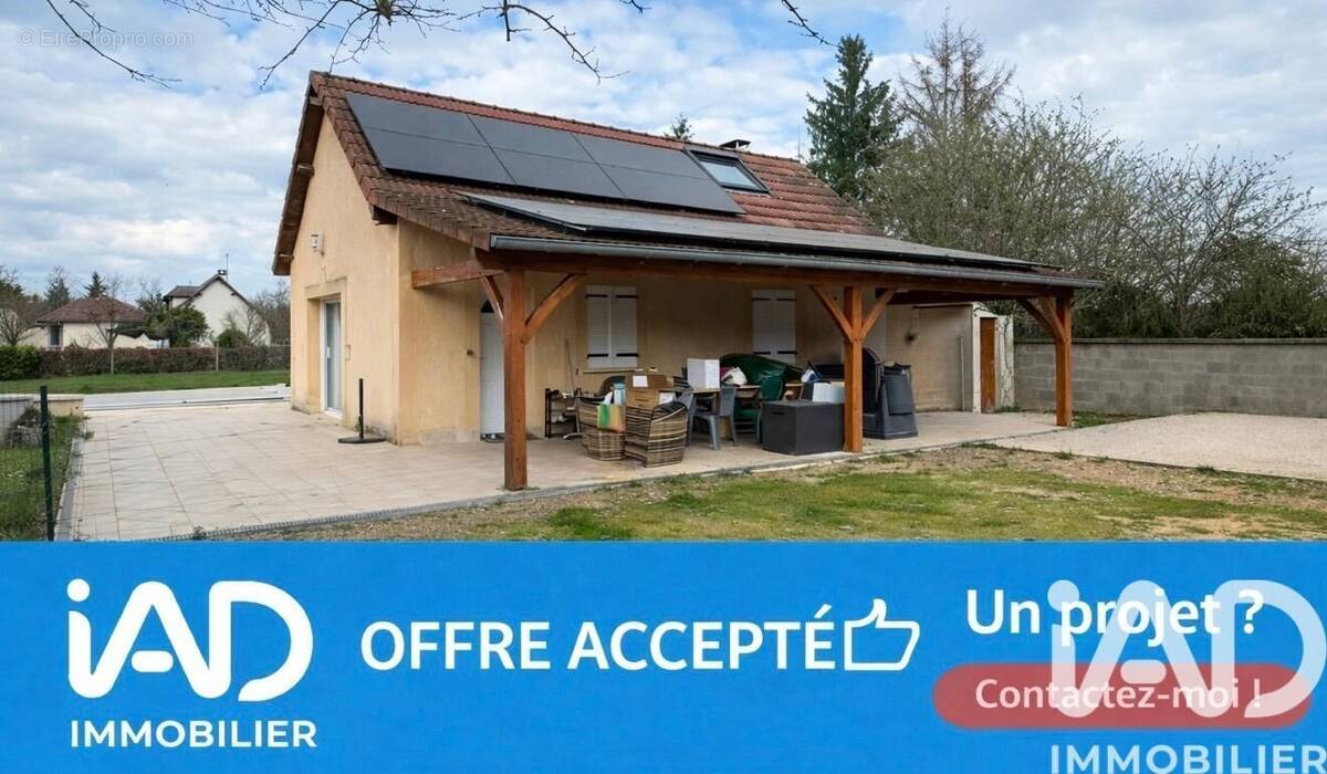 Photo 1 - Maison à SAINT-YAN