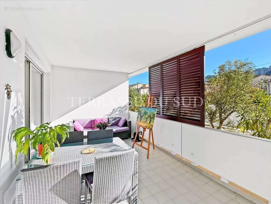 Appartement à MARSEILLE-8E