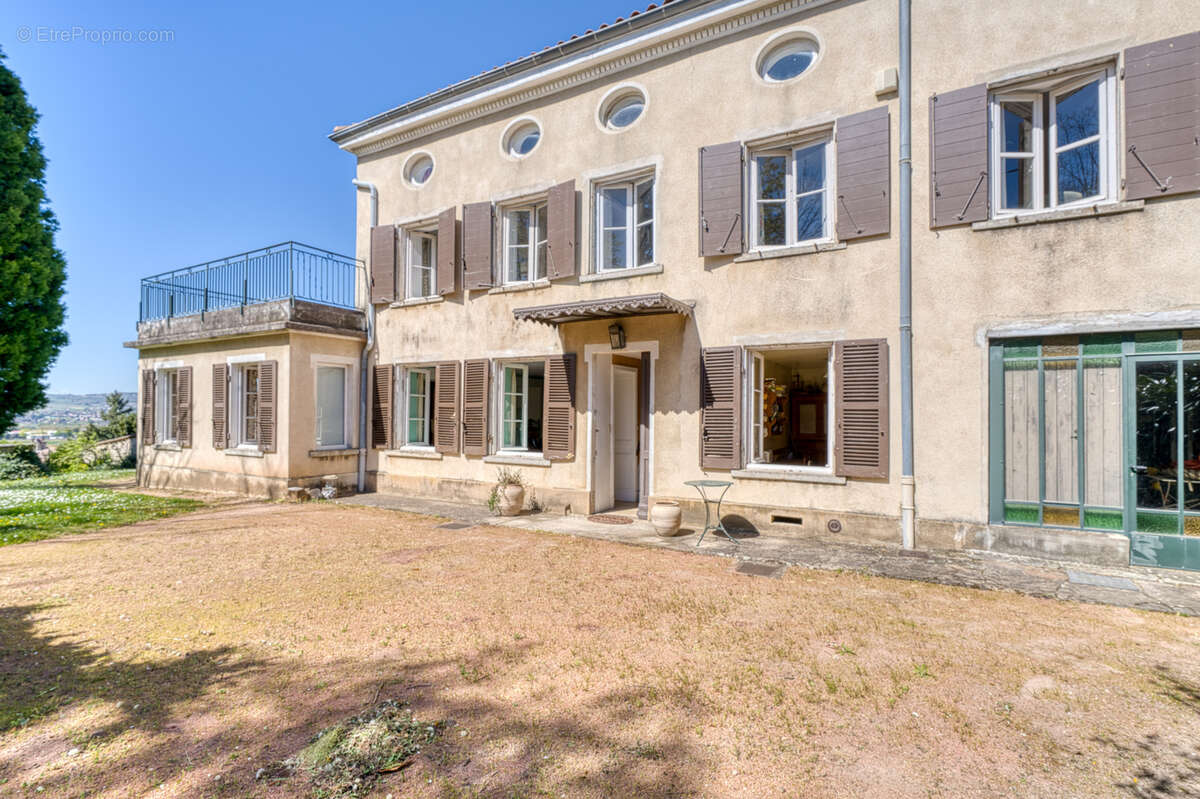 Maison à CHASSELAY