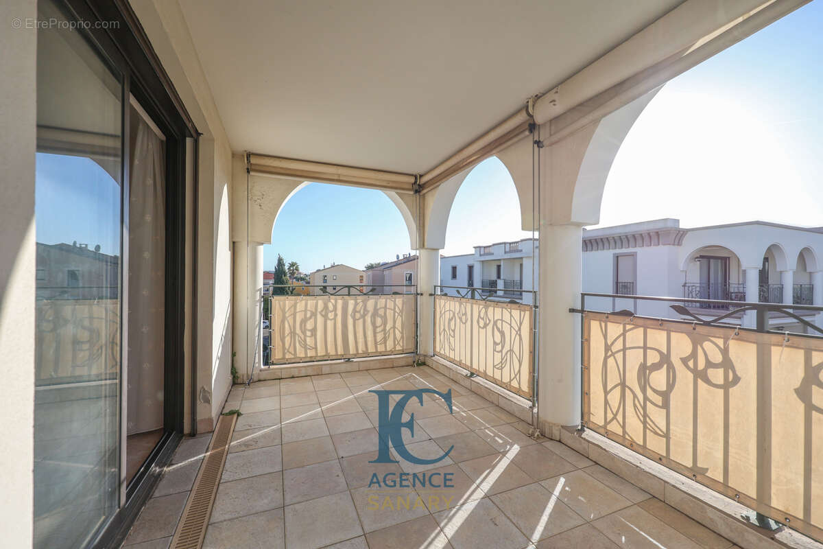 Appartement à SANARY-SUR-MER