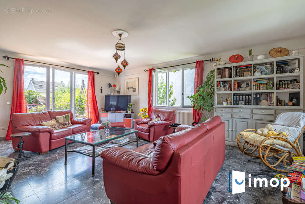 Maison à PONTAULT-COMBAULT