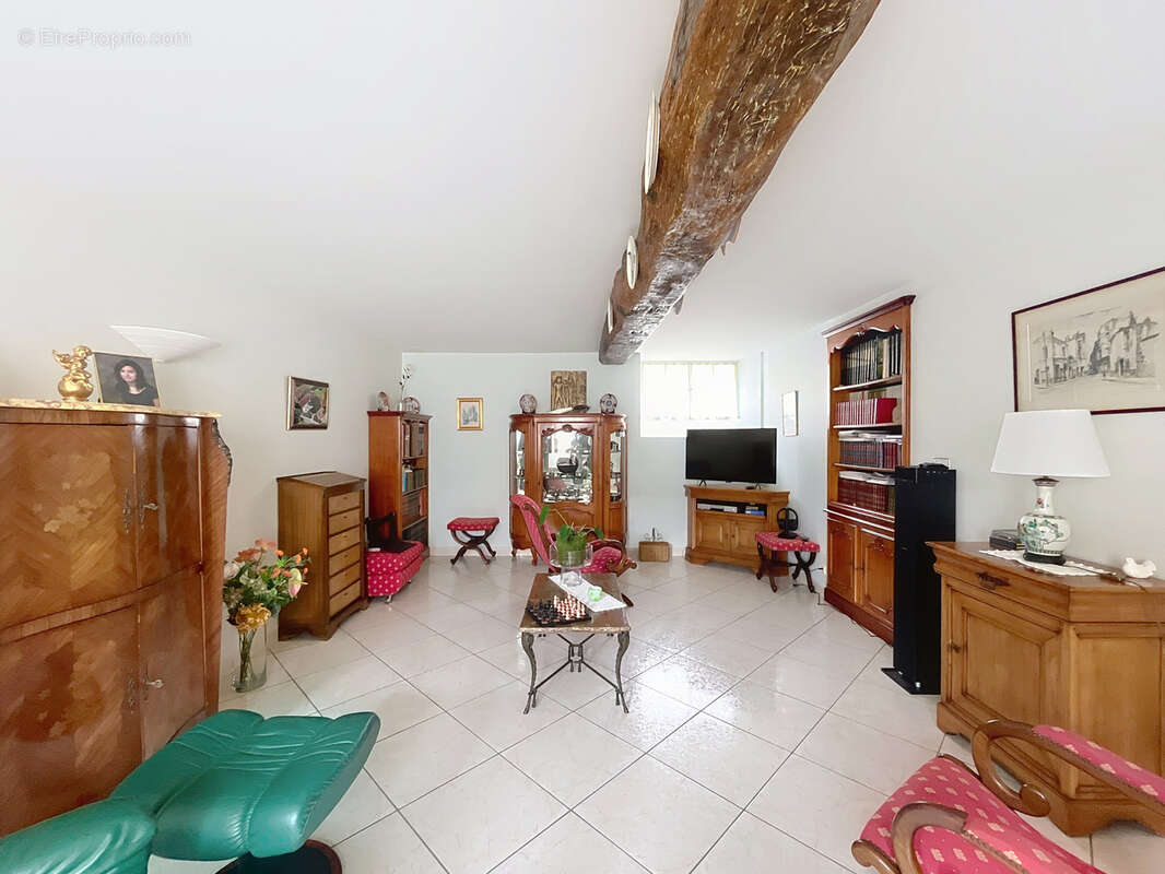 Maison à MILLY-LA-FORET