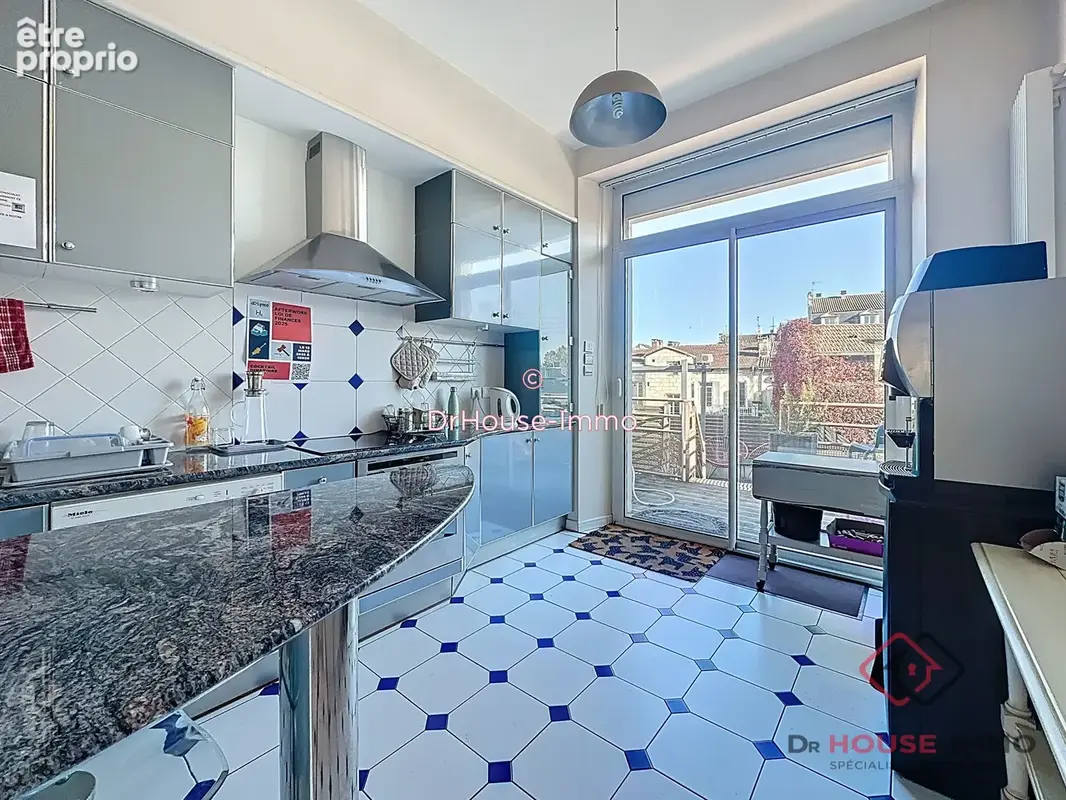 Appartement 152 m² à Perigueux  - photo 8