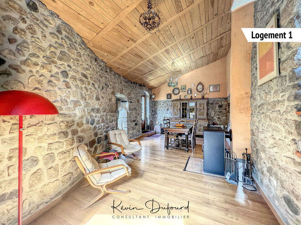 Maison à BURZET