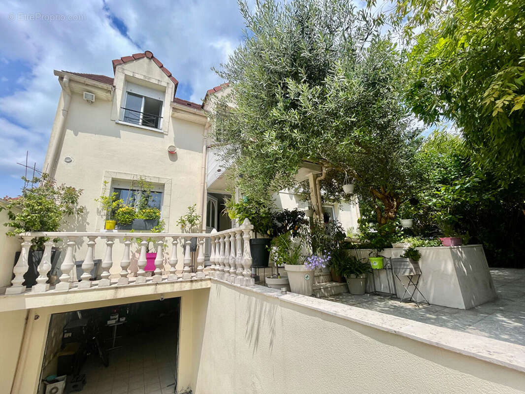 Maison à BEZONS