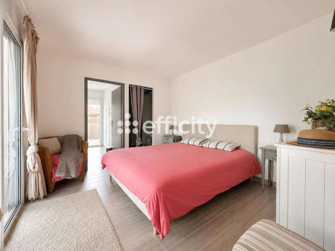 Maison 112 m² à Ares  - photo 5