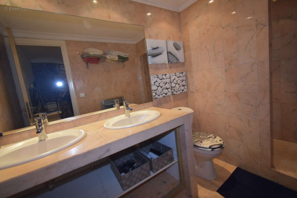 Maison à PLAN-DE-LA-TOUR