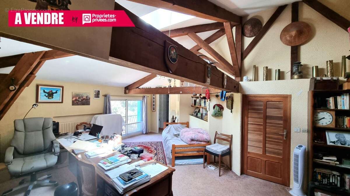 Maison à BESSE-SUR-ISSOLE