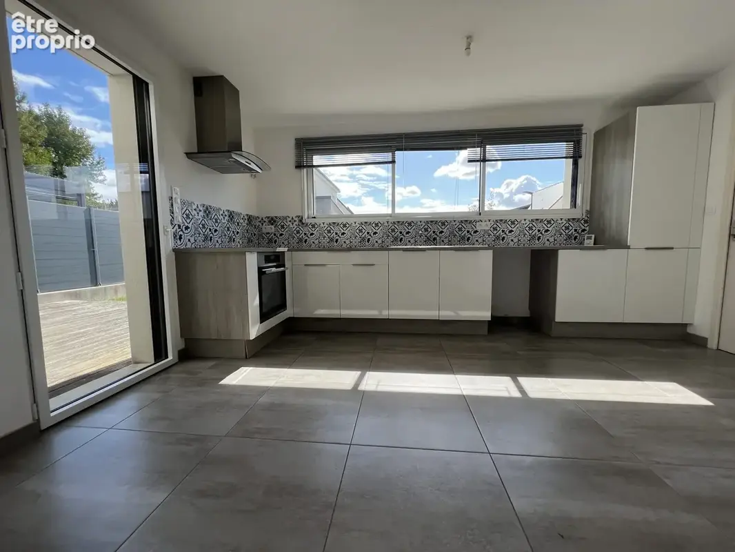 Maison 6 pièces 126 m² à vendre à Chateaugiron (35410) - photo 6