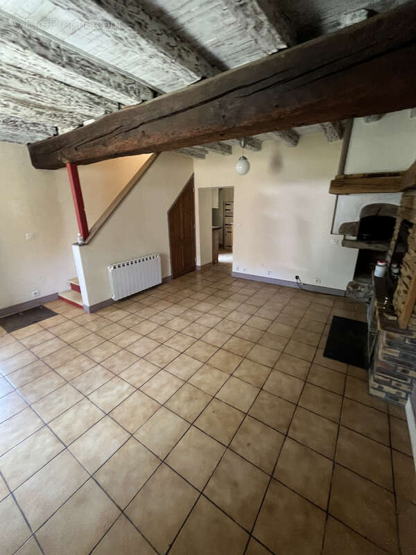 Maison à COMPREIGNAC