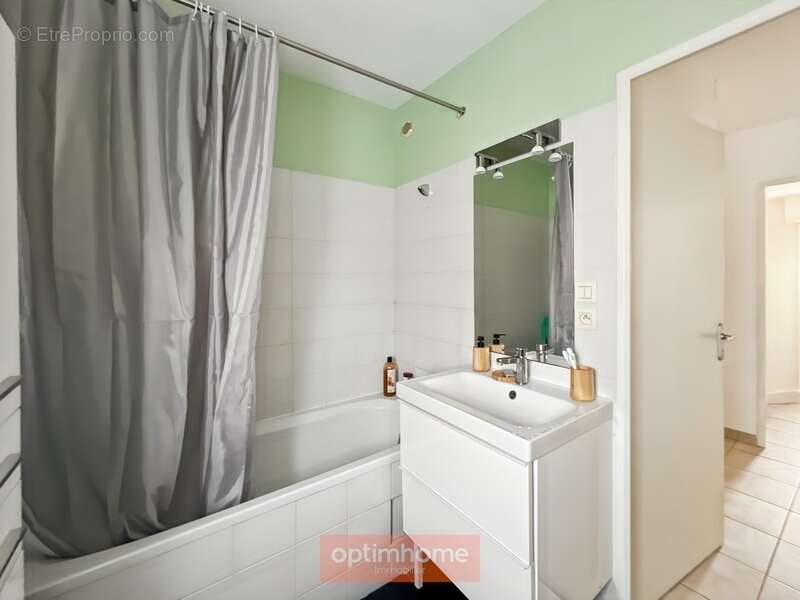 Maison à SAINT-JACQUES-DE-LA-LANDE