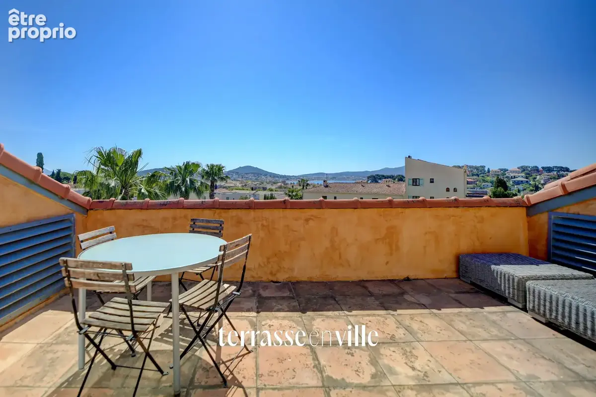 Sanary - port & plage à pied - maison de charme t7 - jardin- cave - aperçu mer - 850 000€ - photo 13