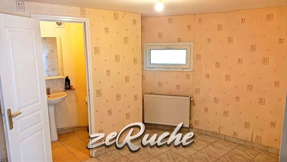 Maison à SAINT-COME-DE-FRESNE