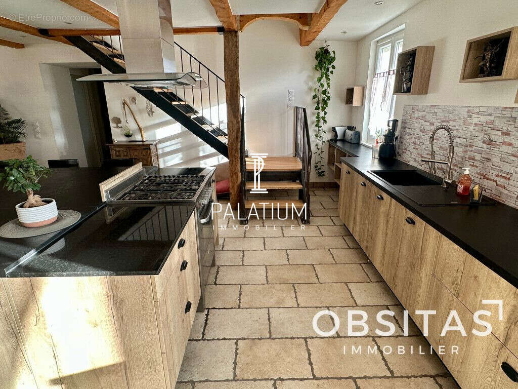 Appartement à SAINT-MICHEL-L'OBSERVATOIRE