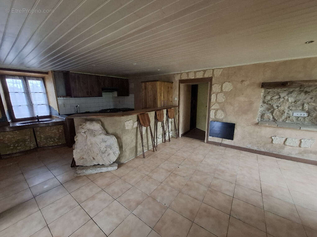 Maison à BLIS-ET-BORN