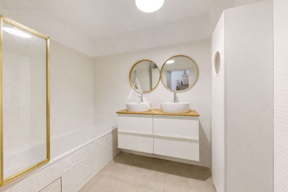 Appartement à OZOIR-LA-FERRIERE