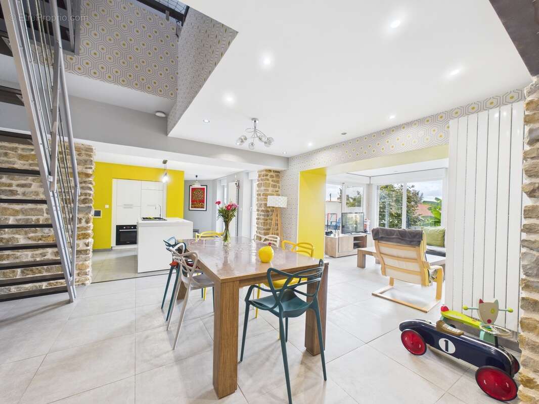 Maison à CHARLEVILLE-MEZIERES