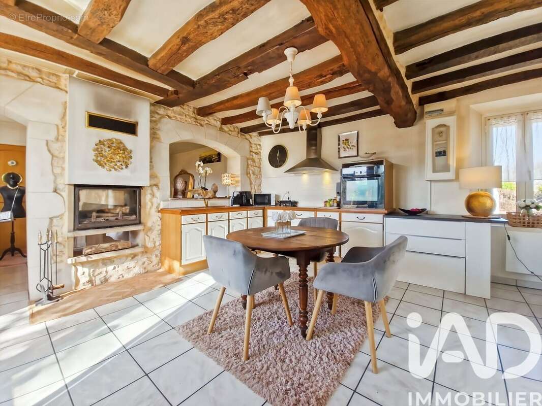 Maison 80 m² à Mont-Saint-Sulpice  - photo 9