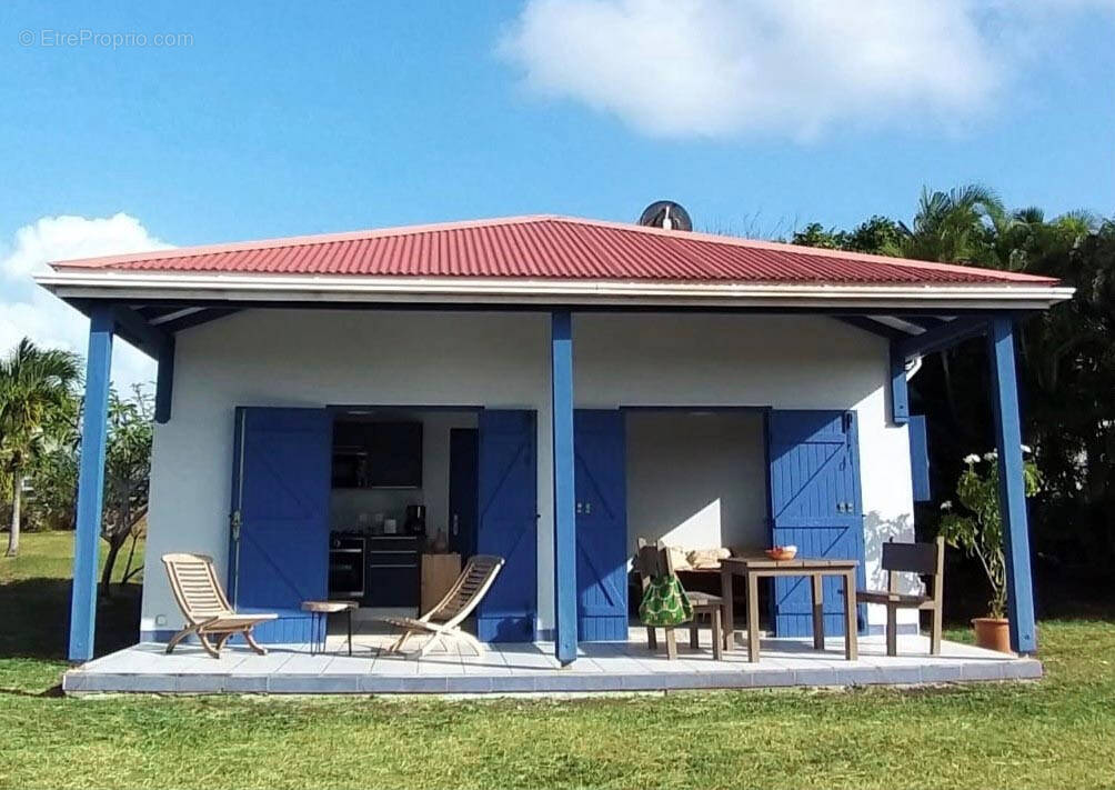Maison à CAPESTERRE-DE-MARIE-GALANTE