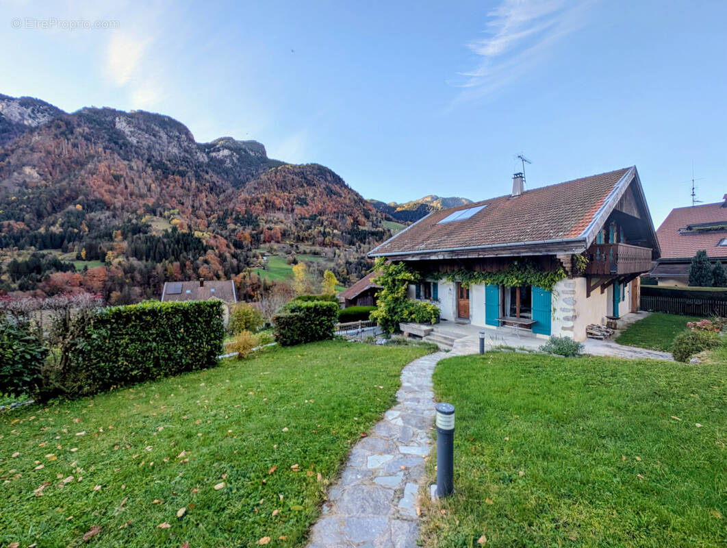 Maison à BONNEVILLE