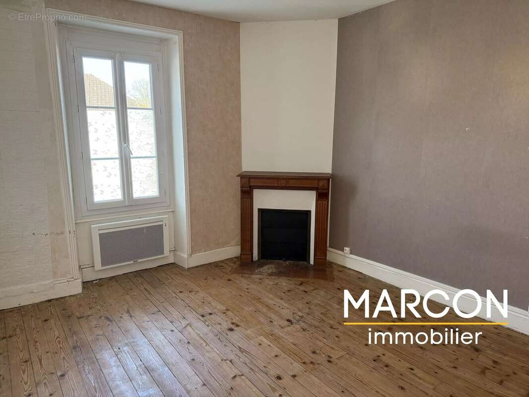 Maison à SAINTE-FEYRE