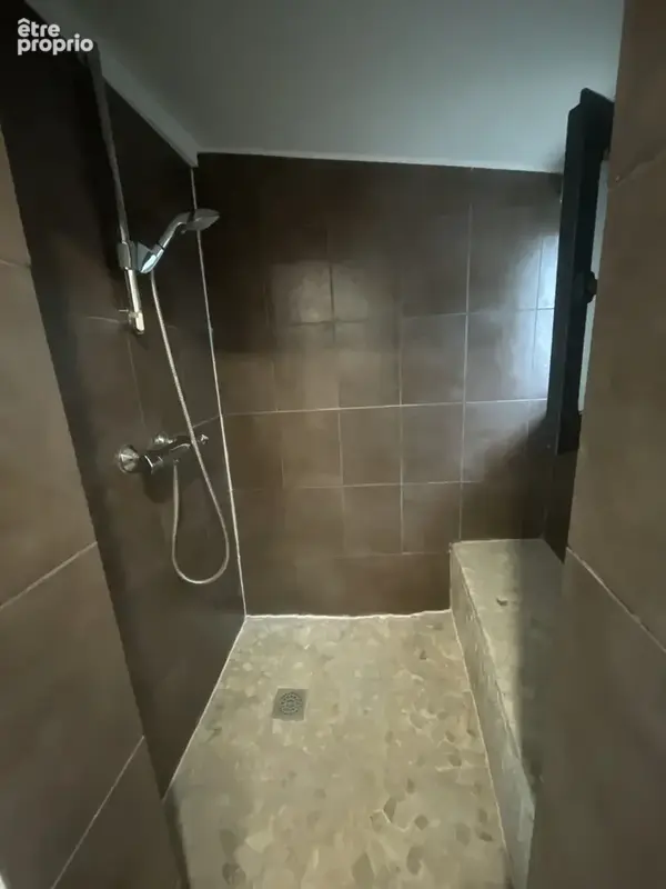 Appartement T2 centre ville de Pont-St-Esprit - photo 4