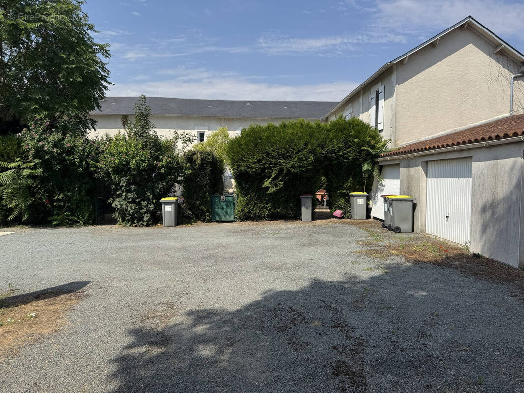 Appartement à MAUZE-SUR-LE-MIGNON