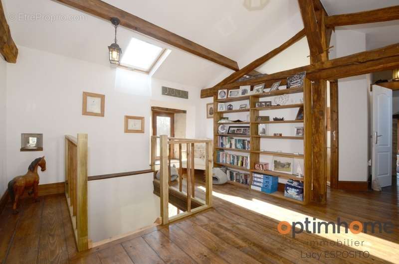 Maison à MAUPREVOIR