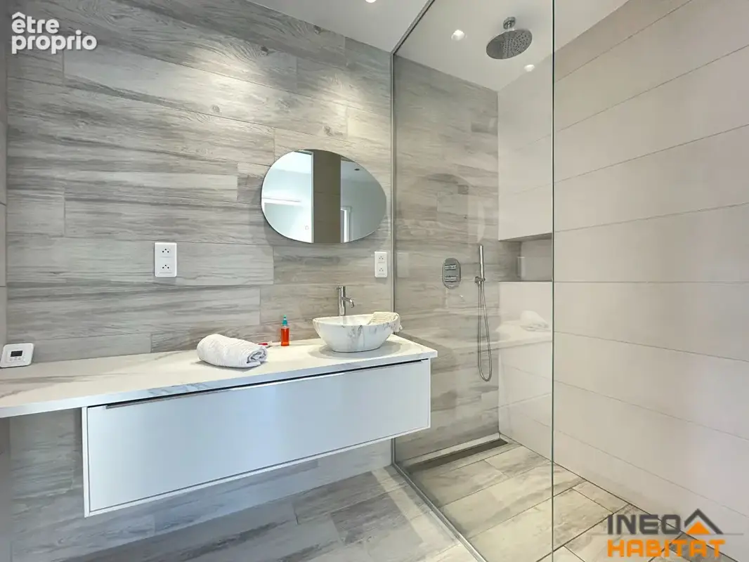 Longère rénovée LA MEZIERE - 7 pièce(s) - 192 m2 - photo 9
