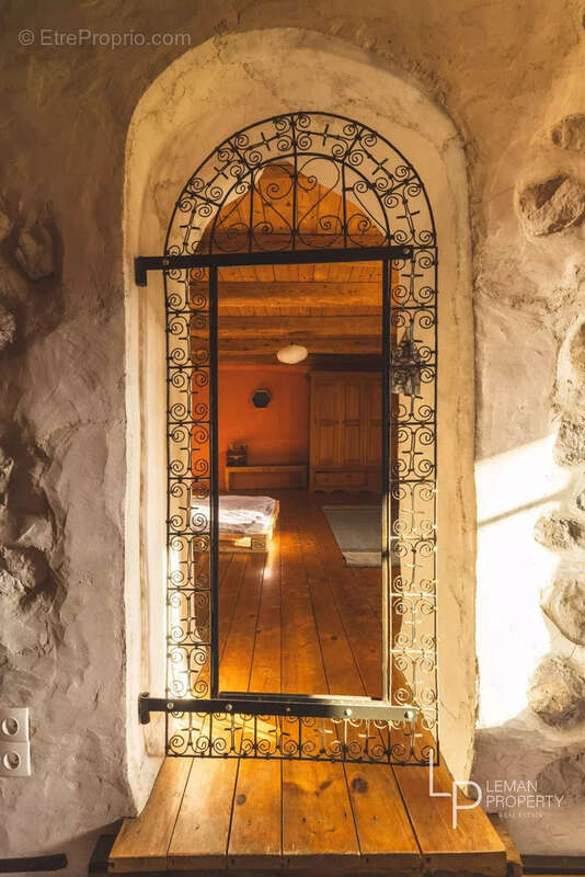 Maison à LESCHERAINES