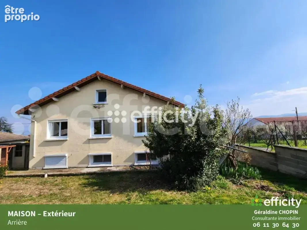 Maison 129 m² à Saint-Martin-La-Plaine  - photo 5