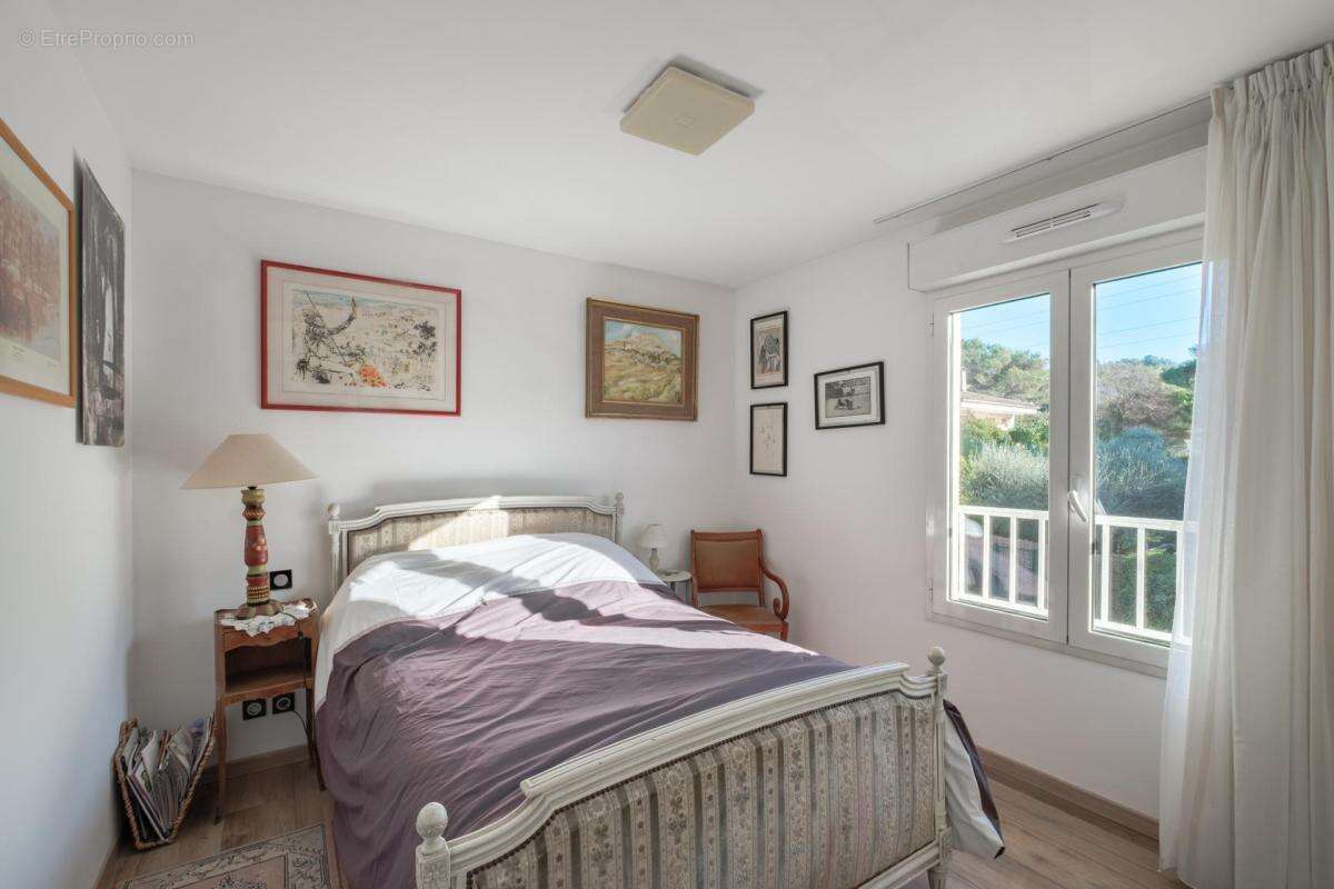 Appartement à MOUGINS