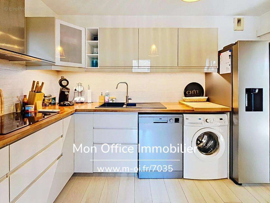 Référence : 7035-les. - appartement t4 rénové proche centre à cavalaire sur mer - photo 7