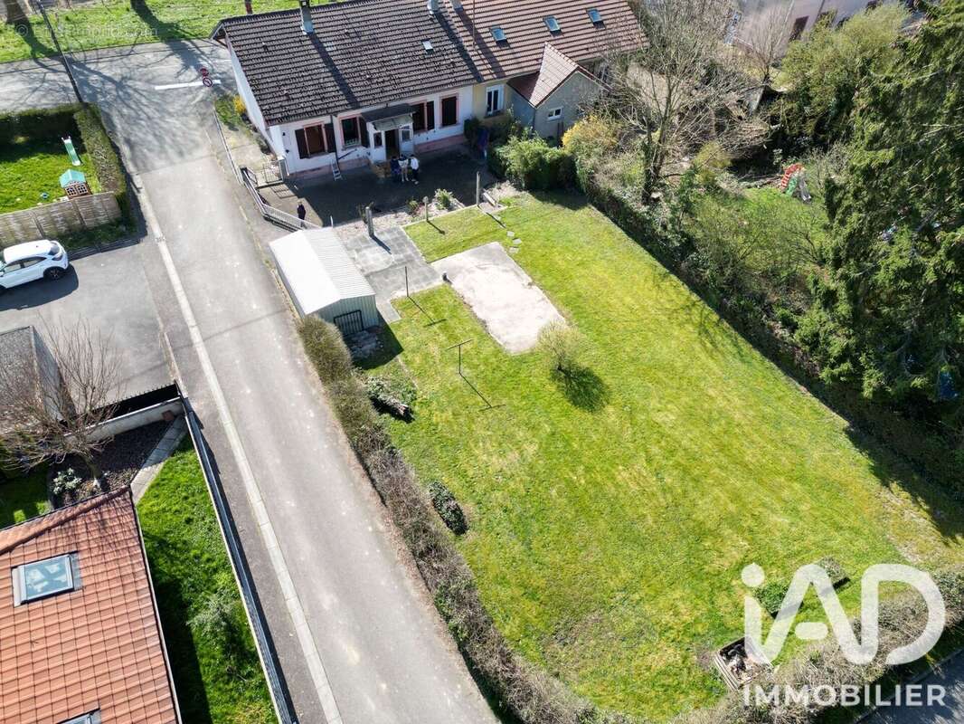 Maison 91 m² à Montreux-Vieux  - photo 2