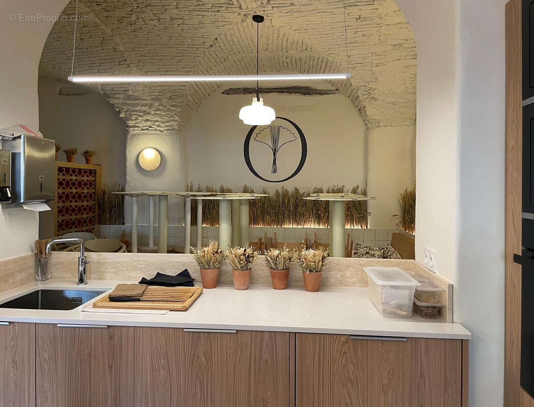 Commerce à SAN-MARTINO-DI-LOTA