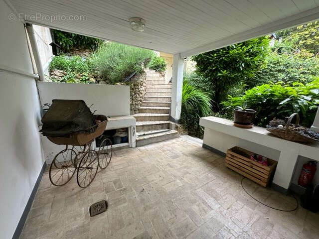 Appartement à BURES-SUR-YVETTE