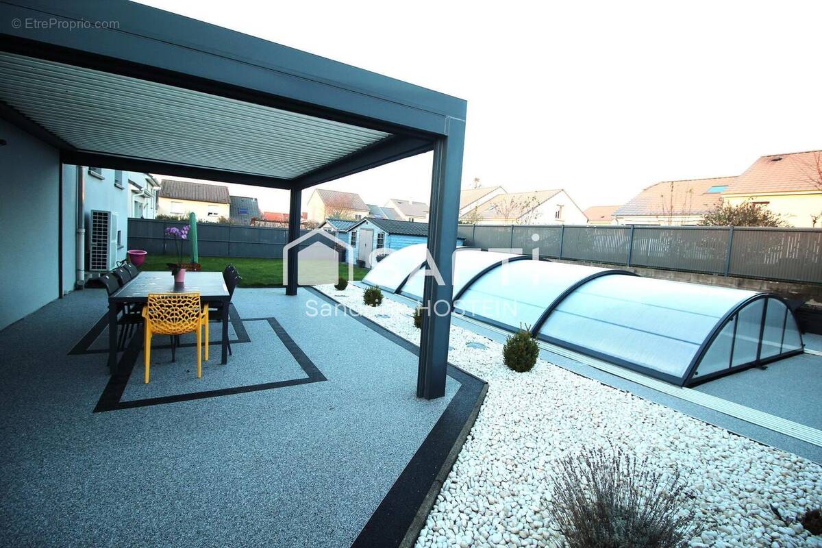 Photo 1 - Maison à HUSSIGNY-GODBRANGE