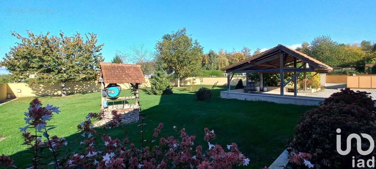 Photo 9 - Maison à NEUVILLE-FERRIERES