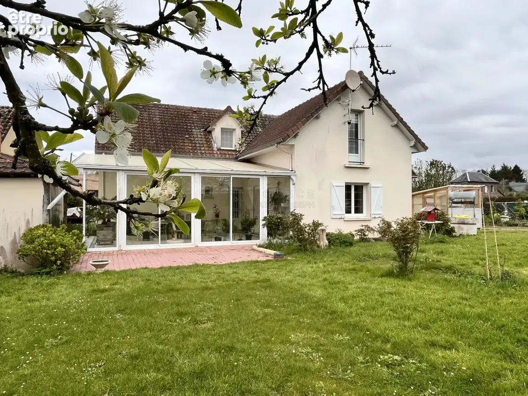 Maison 6 pièces 168 m² à vendre à Sainte-Marguerite-Sur-Duclair (76480) - photo 2
