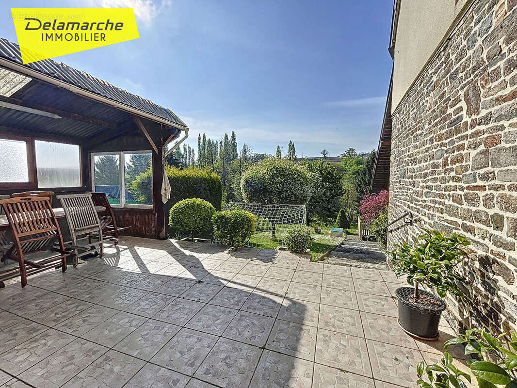 Maison à TESSY-SUR-VIRE