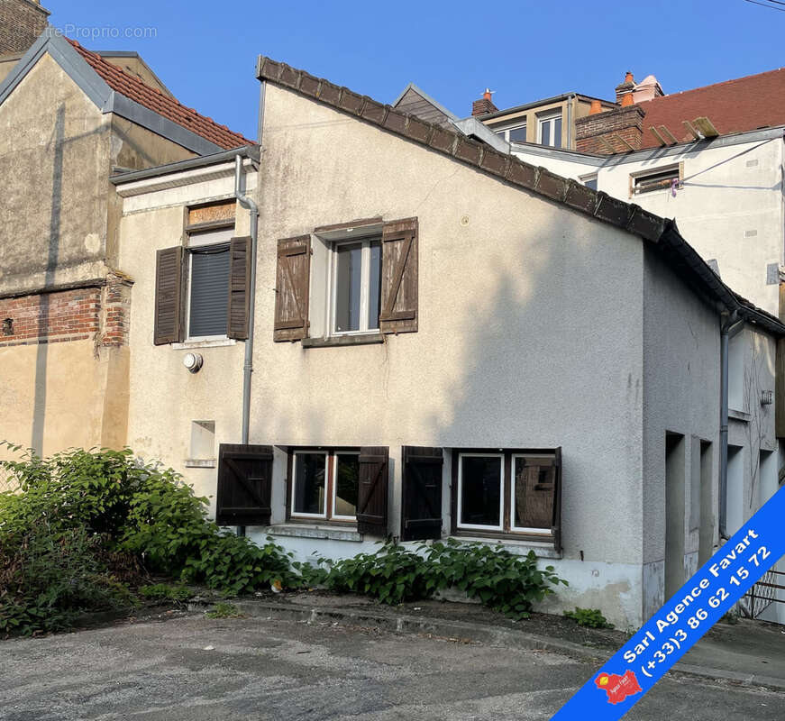 Joigny immeuble commercial très bien placé. - photo 12