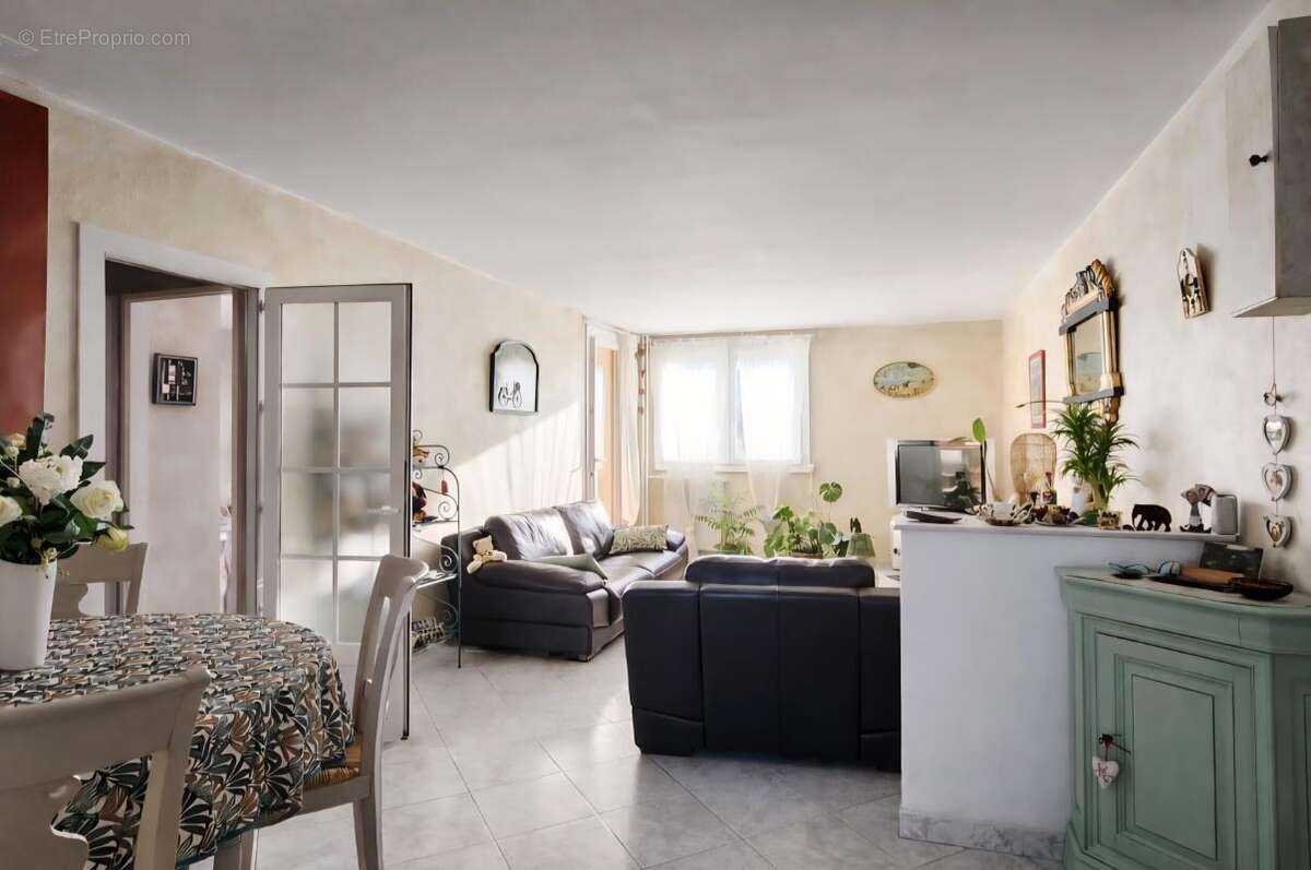 Appartement à MARSEILLE-11E