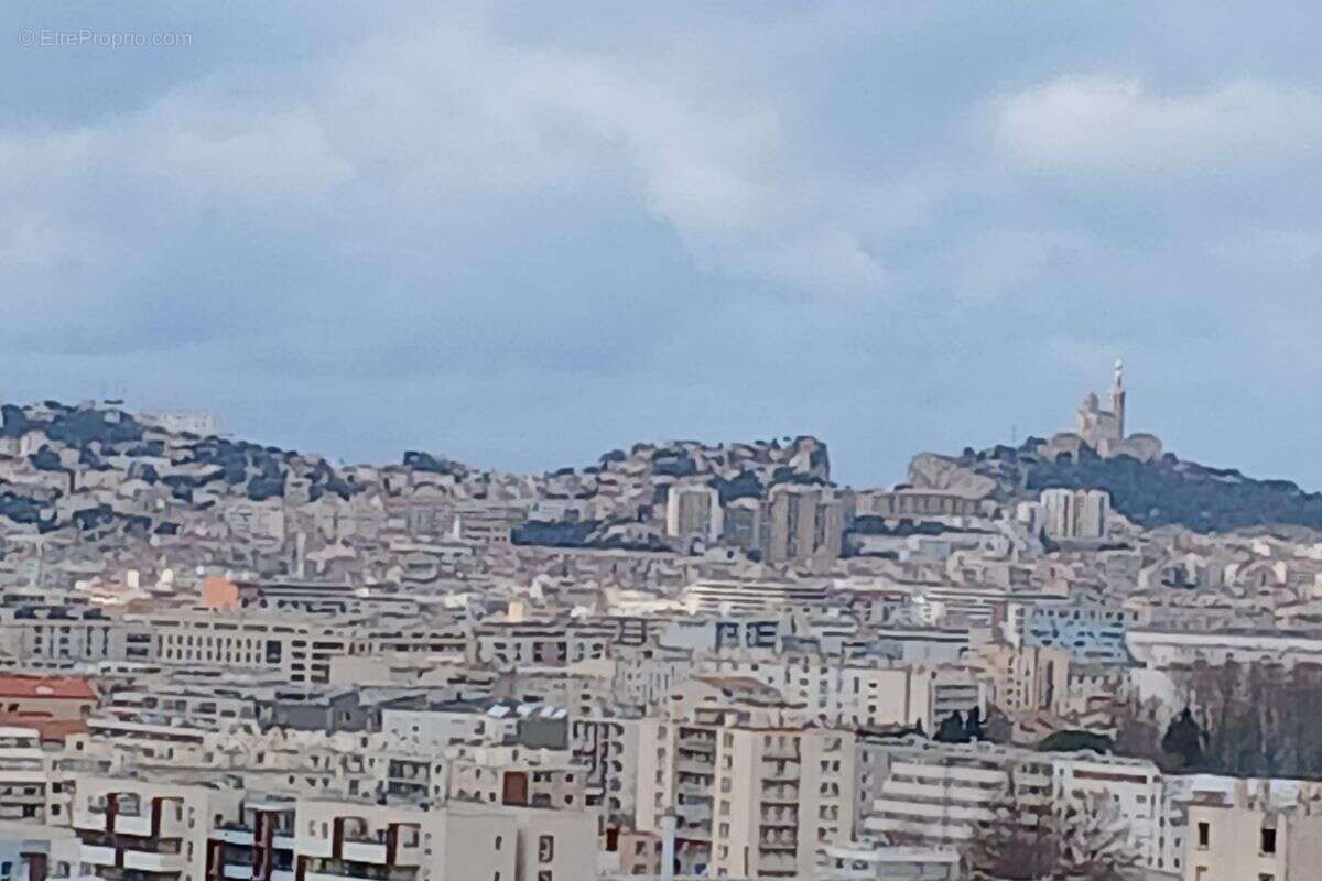 E00110073l-t2-fauviere-106200 €-62 rue pirerre doize-13010 marseille- - photo 4