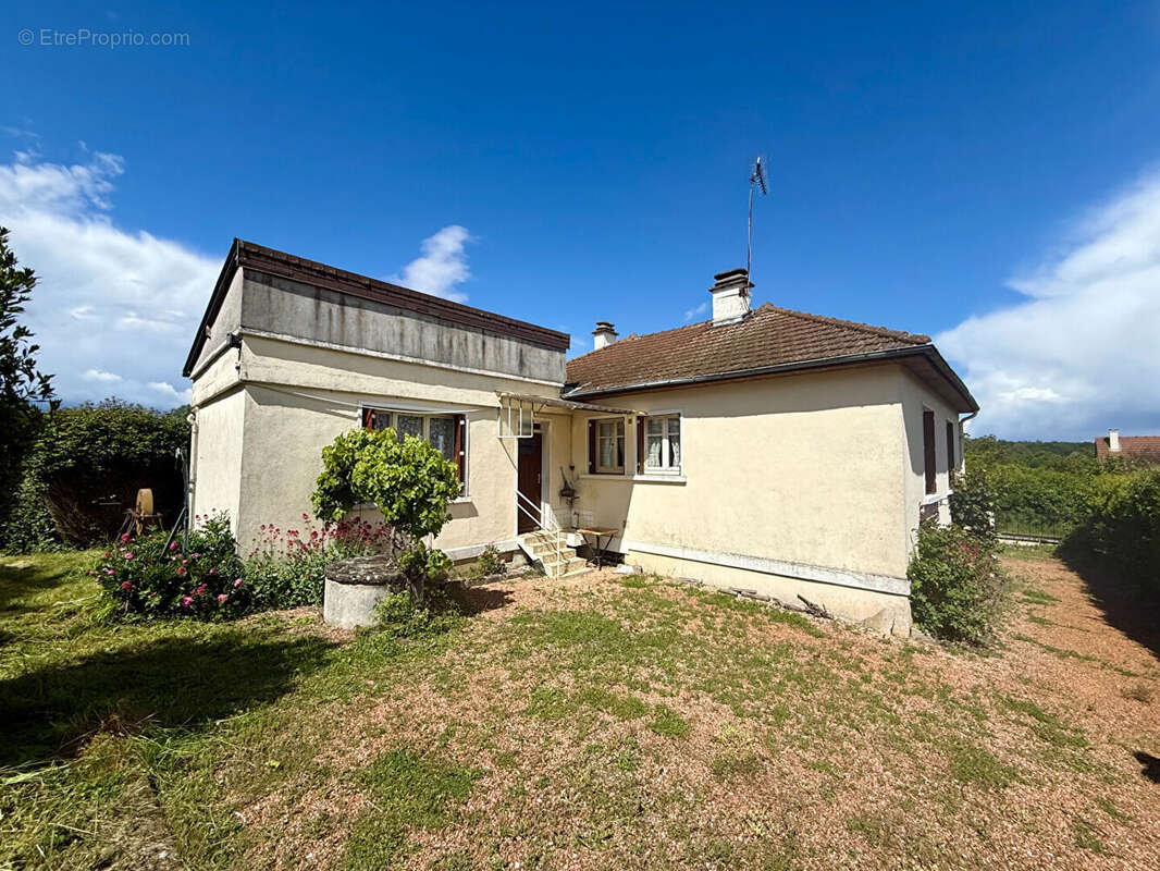 Maison Toury-Lurcy 4 pièce(s) 87 m2 - photo 3