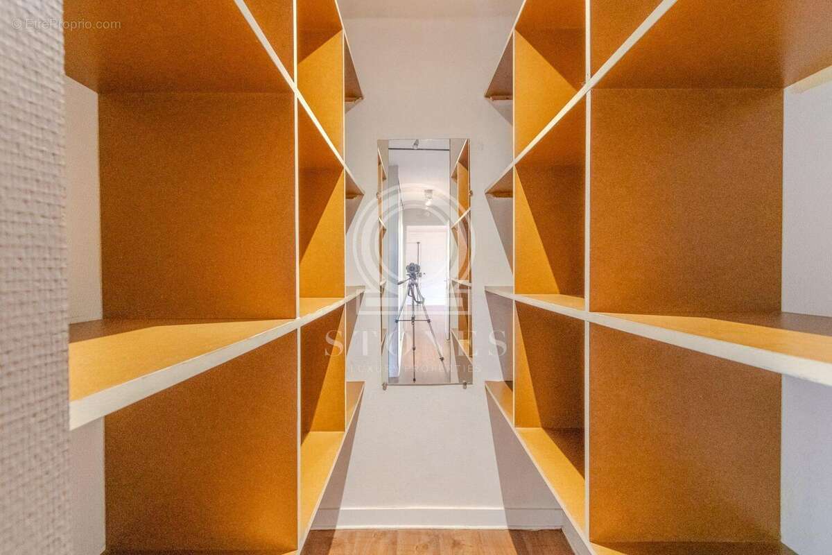 Appartement à LA CELLE-SAINT-CLOUD