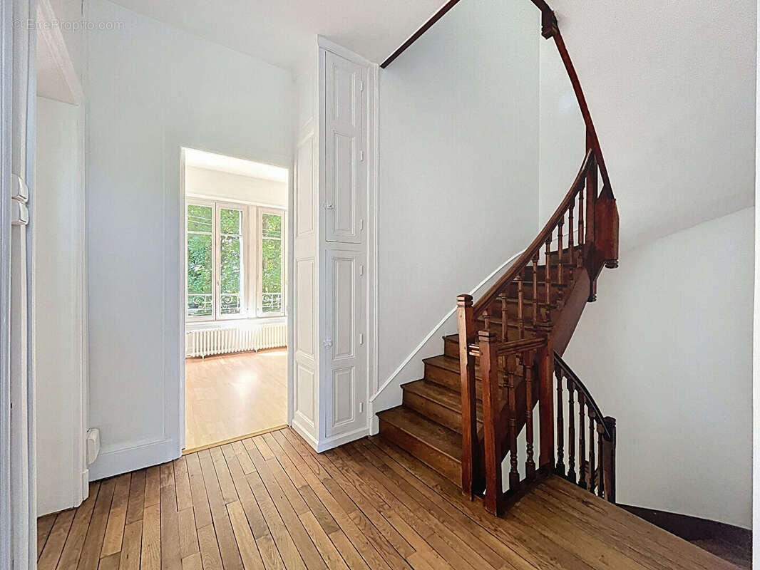 Maison à CHARLEVILLE-MEZIERES