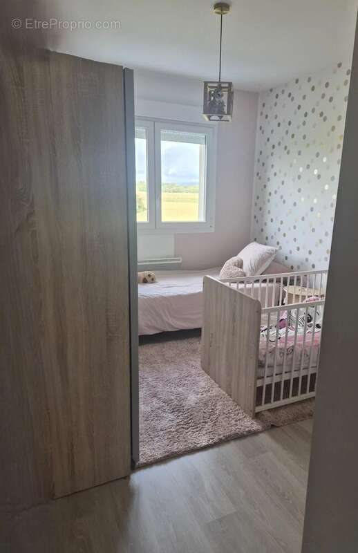 Maison à AY-SUR-MOSELLE